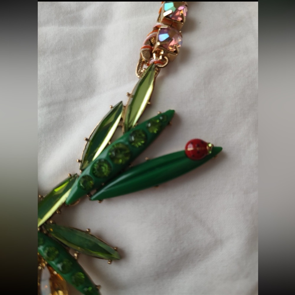 BETSEY JOHNSON Limited Edition RARE Oversized Pineapple Necklace & Earrings NWT - Picture 14 of 16